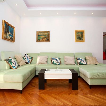 Villa Lisette Crikvenica Buitenkant foto